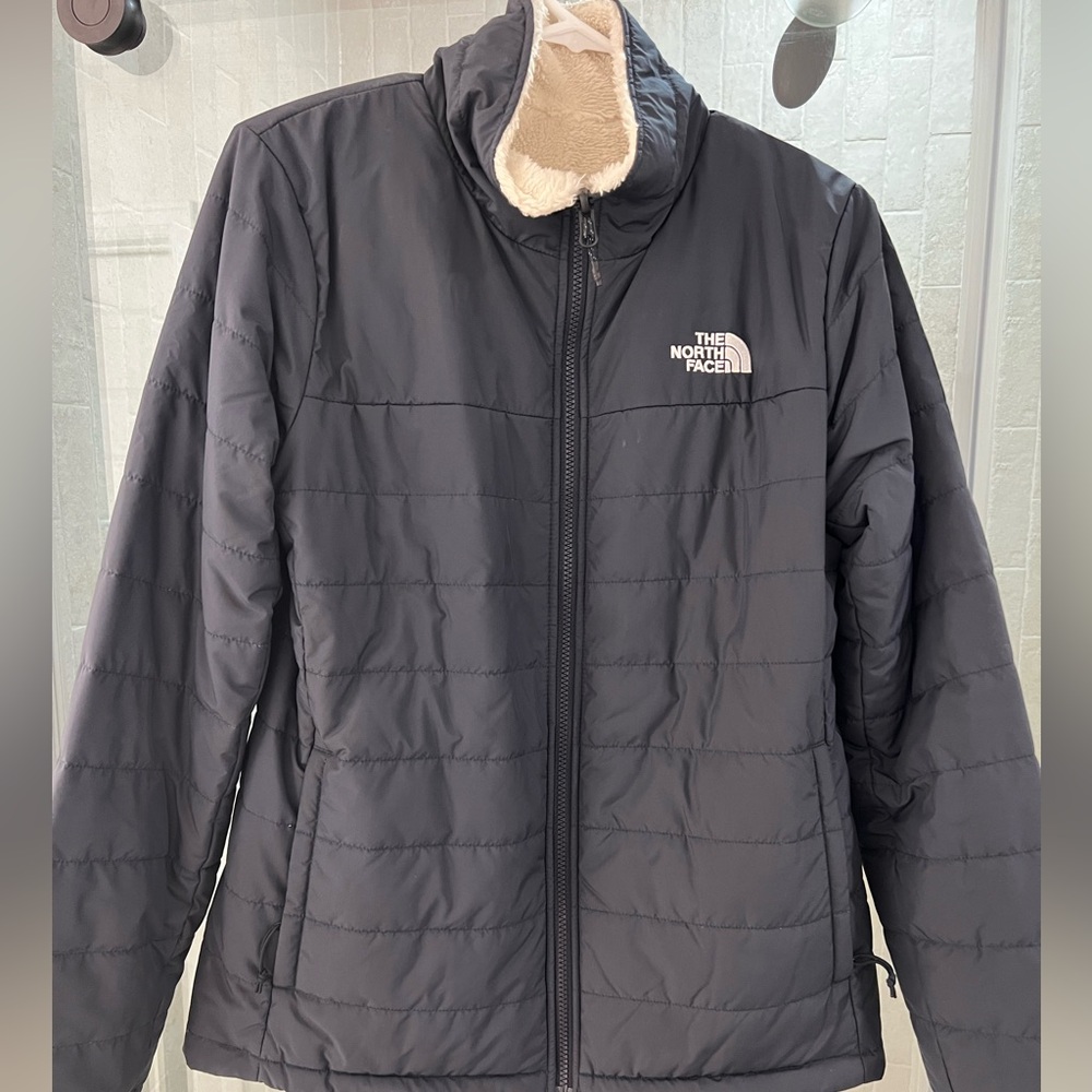 North Face women’s reversible jacket size M